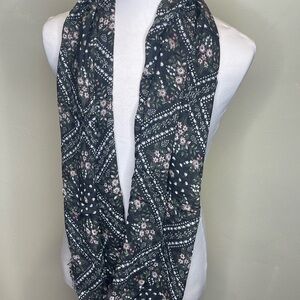 Maurices Green Floral Scarf